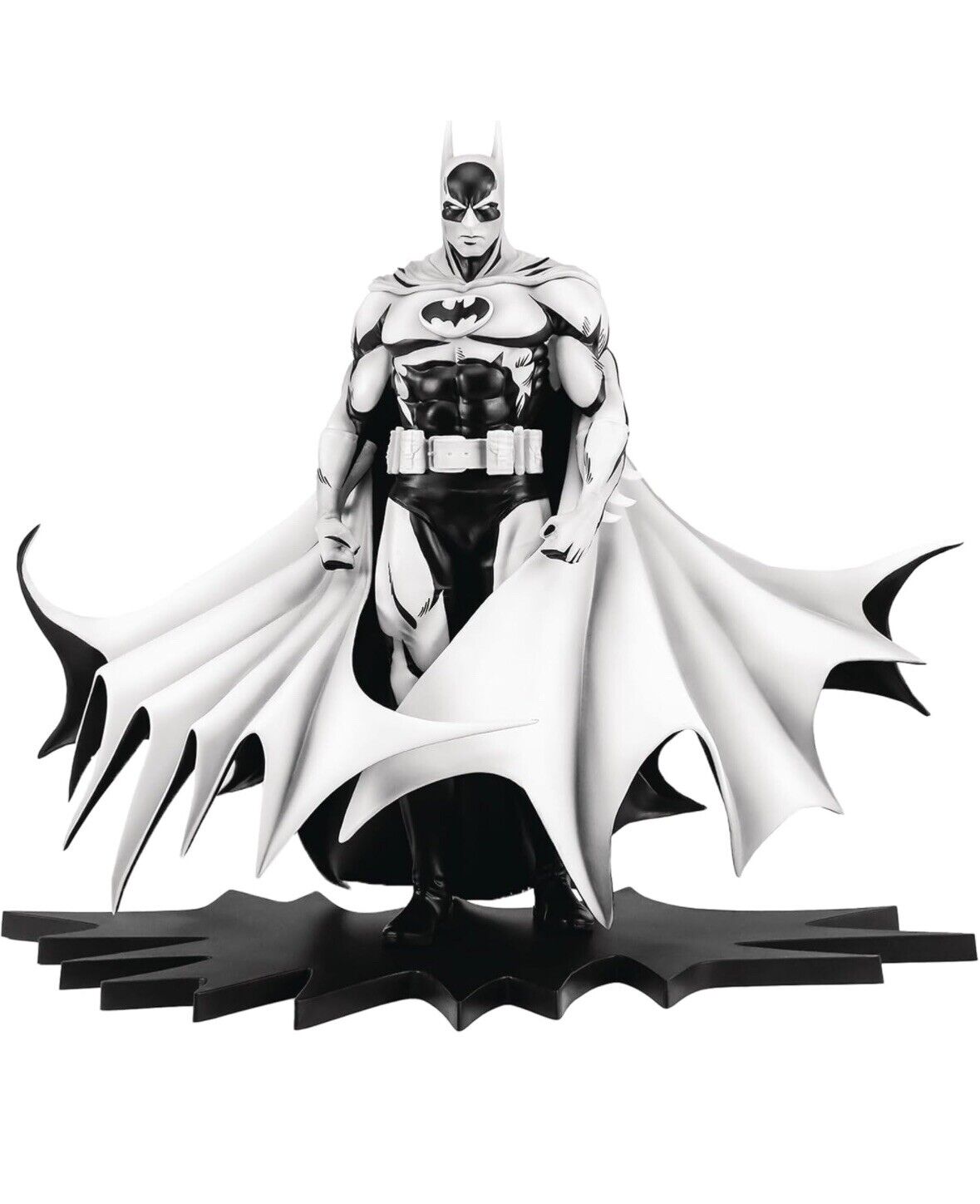 San Diego 2024 Previews Ex  DC Heroes Batman Black & White LE1500 Preorder