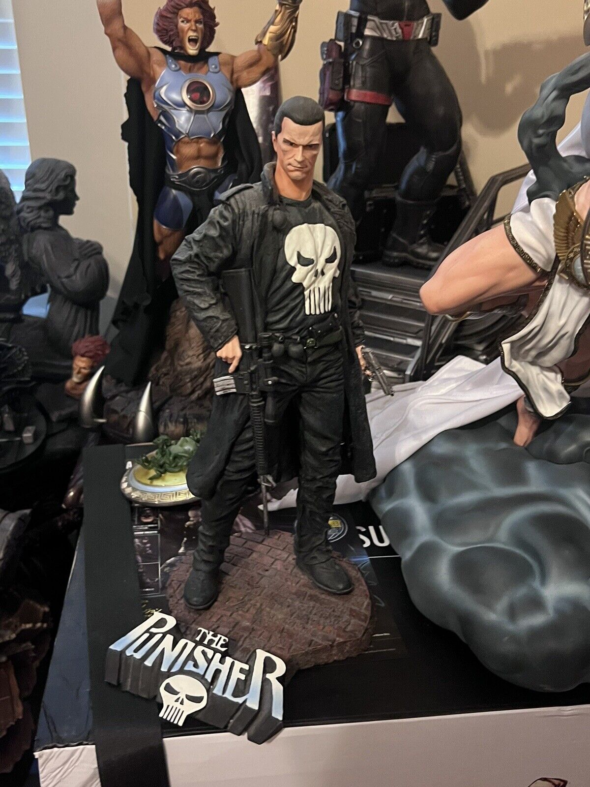 Punisher Statue (NECA 2005) 14” Tall Marvel Knights/MAX Version Collector’s Club