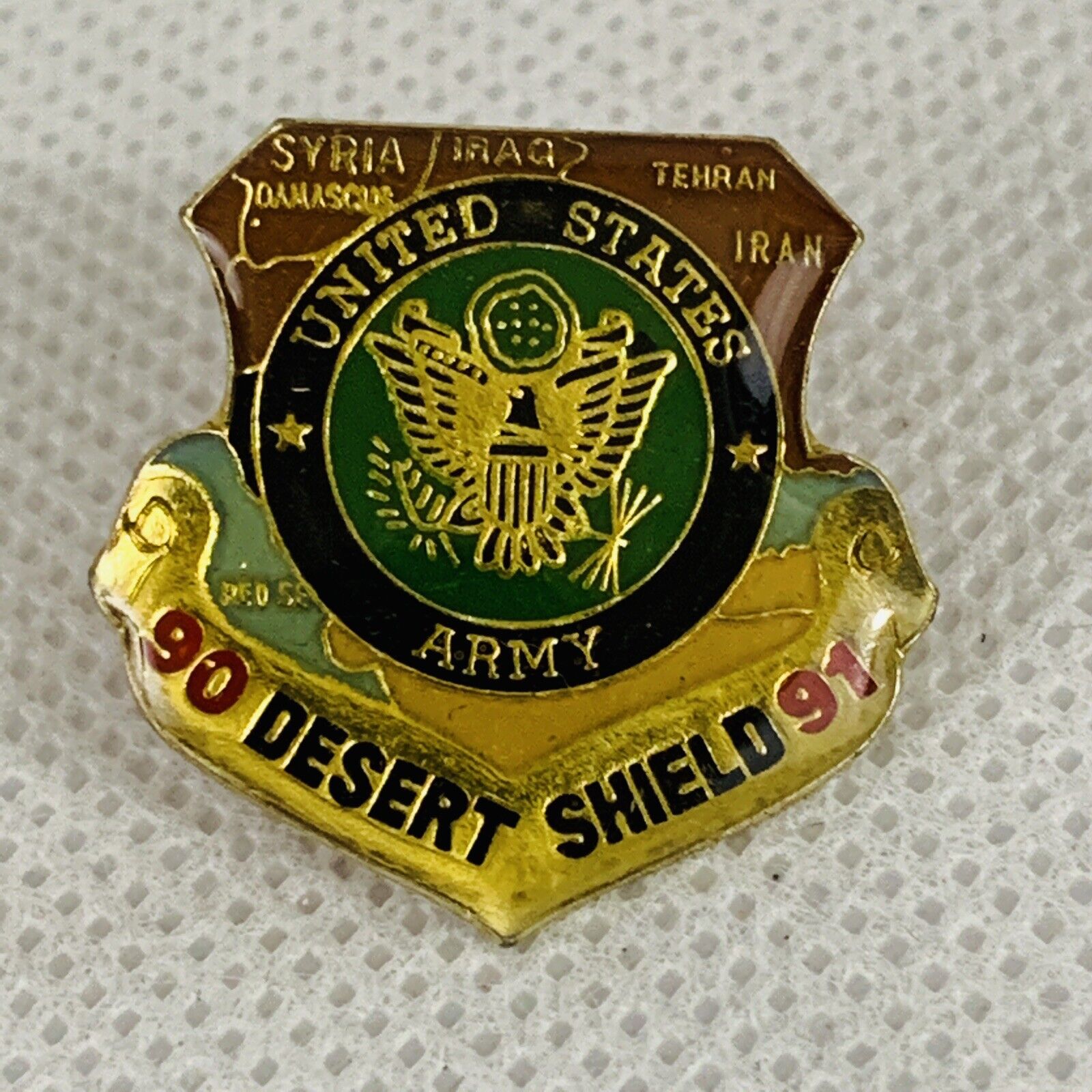 Vintage US Army Desert Shield 1990-1991 Veteran Pin Lapel Hat