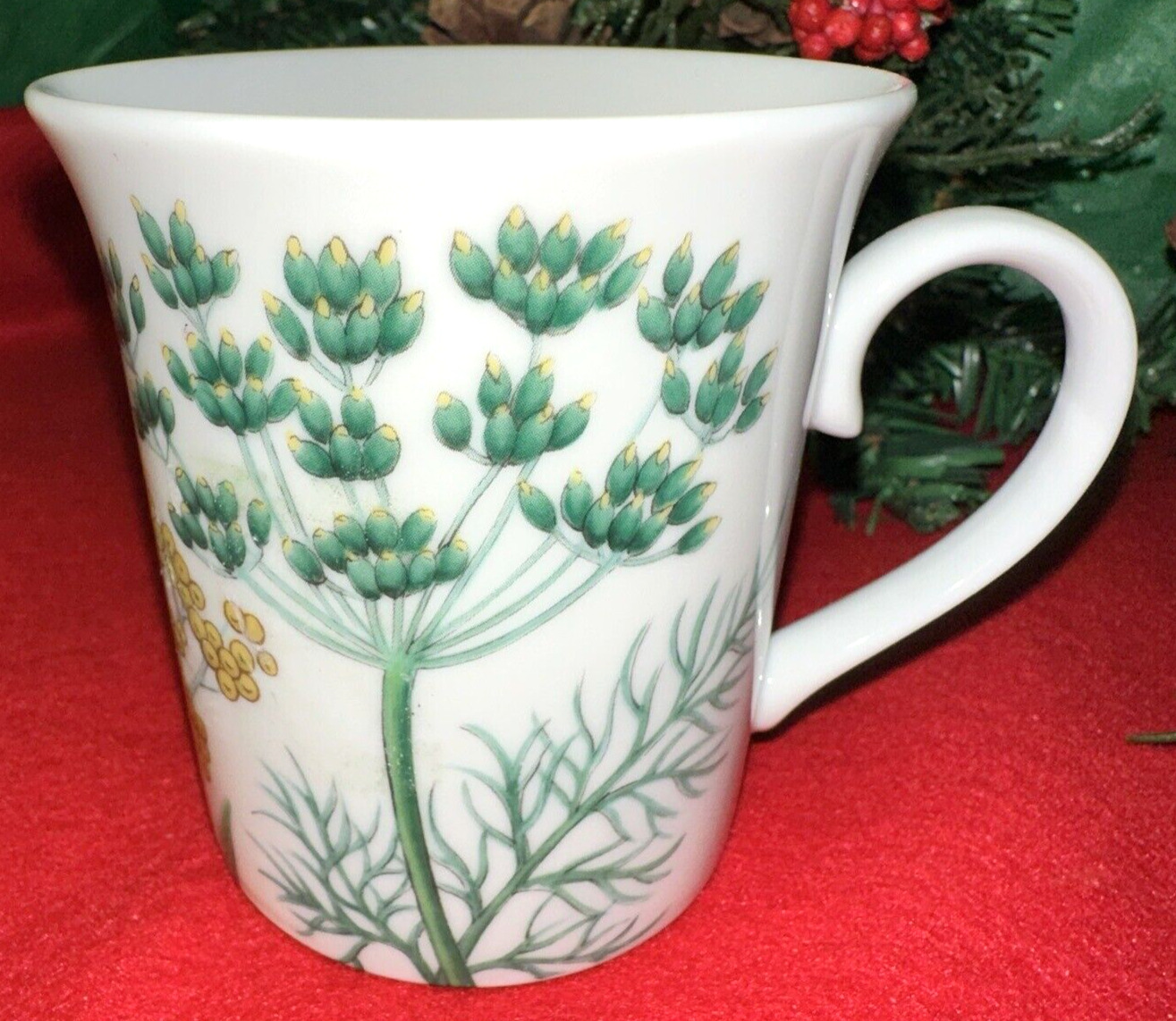 1x Horchow Ceramic Tea Cup Queen Anne's Lace Dill Goldenrod Pattern