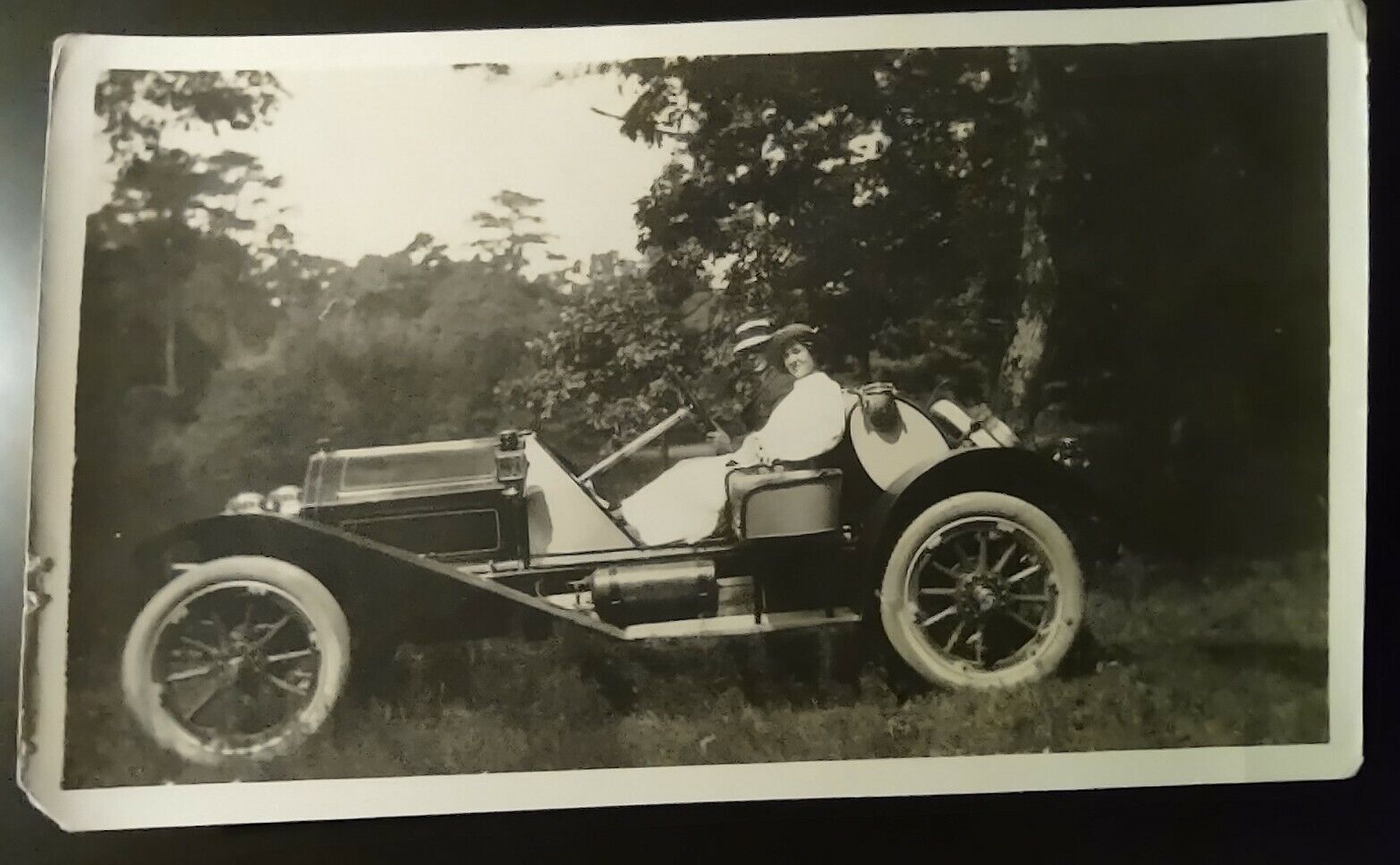 BEAUTIFUL ANTIQUE CONVERTIBLE AUTOMOBILE.  1913