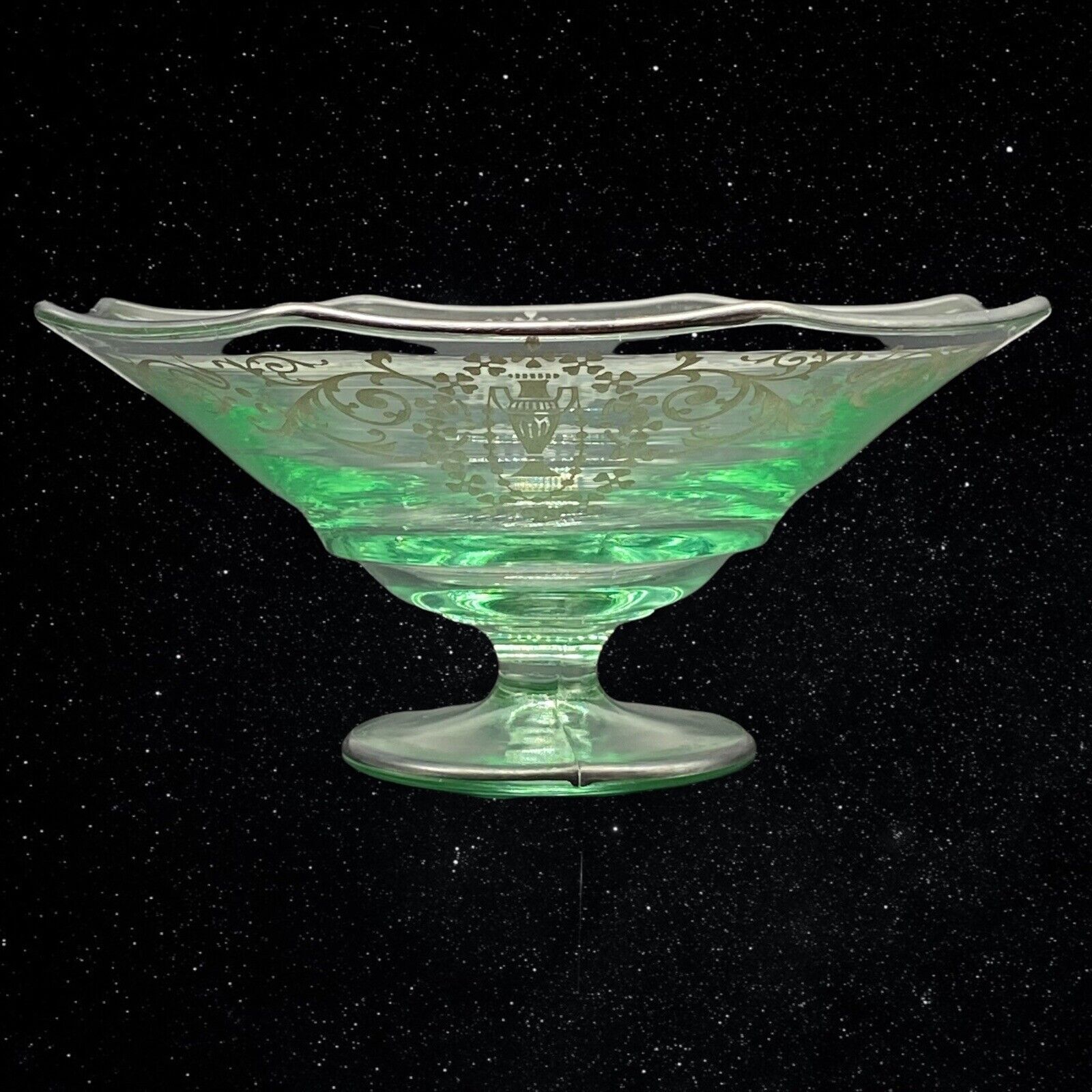 Depression Era Elegant Green Octagon Glass Compote Dish Centerpiece 4.25”T 7.5”W