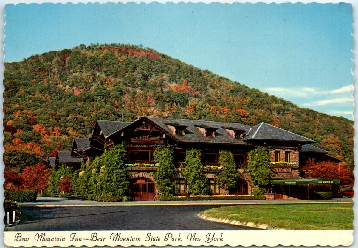Postcard - Bear Mountain Inn-Bear Mountain State Park, New York