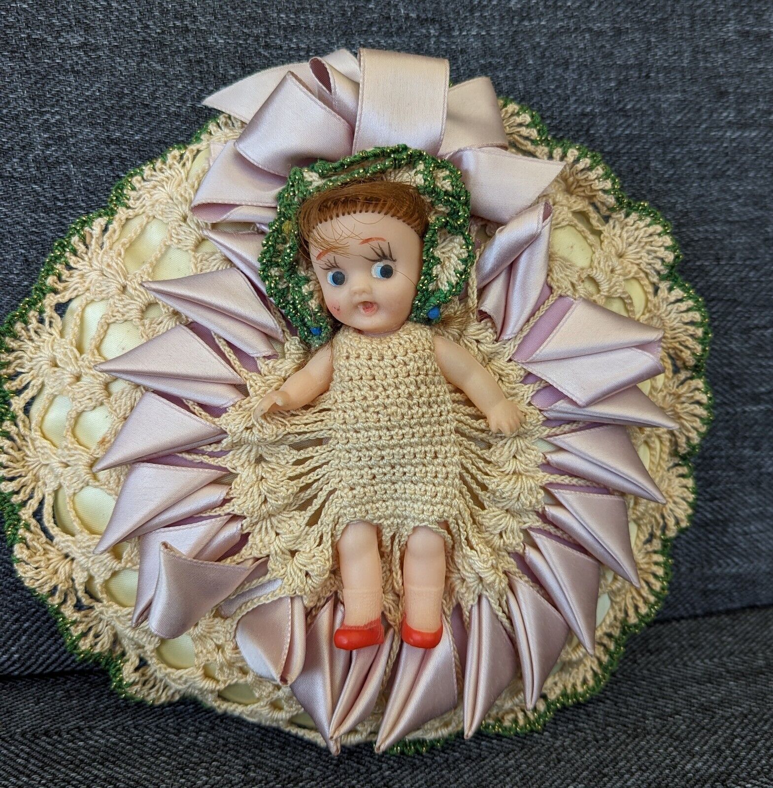 Vtg 30s 40s Plastic Doll Crochet Pillow Folded Ribbon 9\