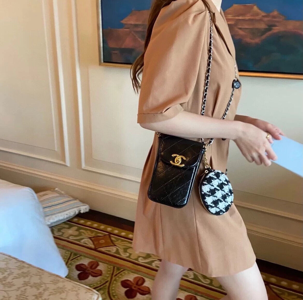 Brand New Chanel VIP Gift Bag Shoulder Bag Crossbody clutch w Box+ Makeup bag