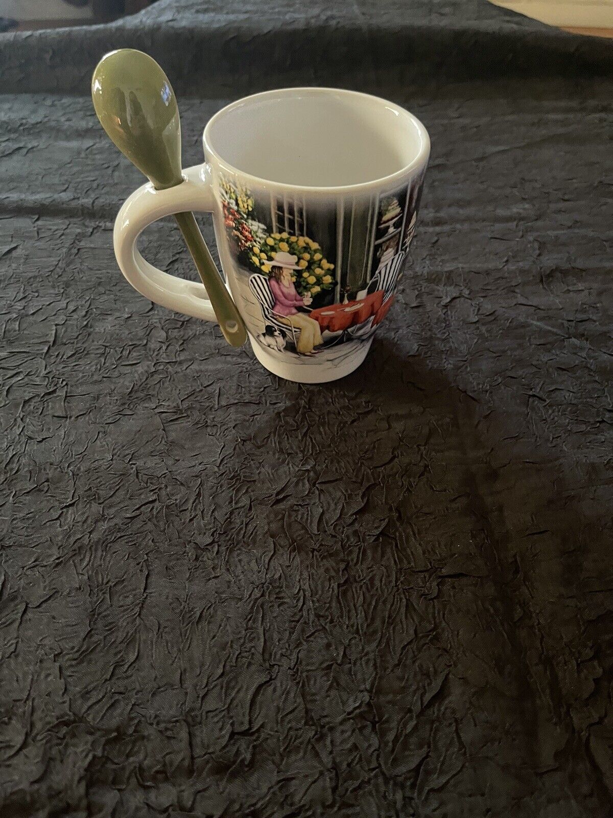 Trisa Coffee Mug Cup with Spoon 