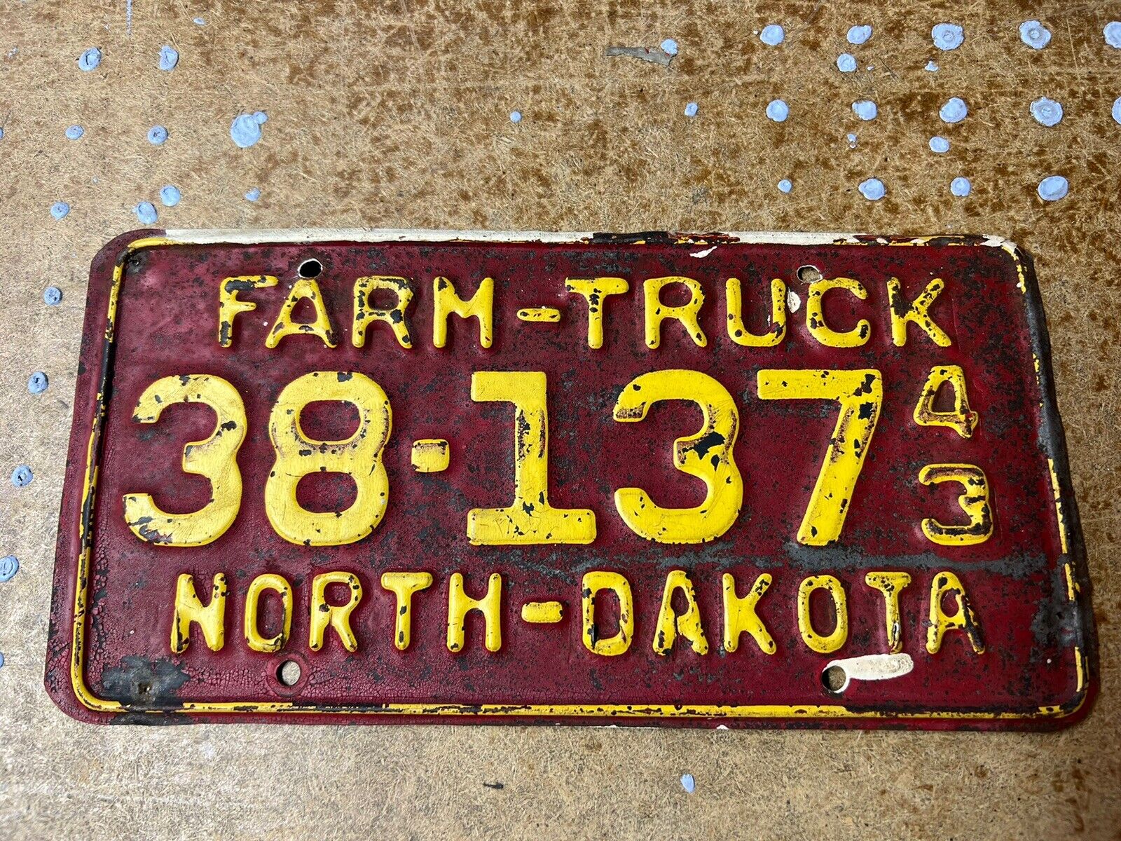 1943 Farm Truck North Dakota license plate RARE