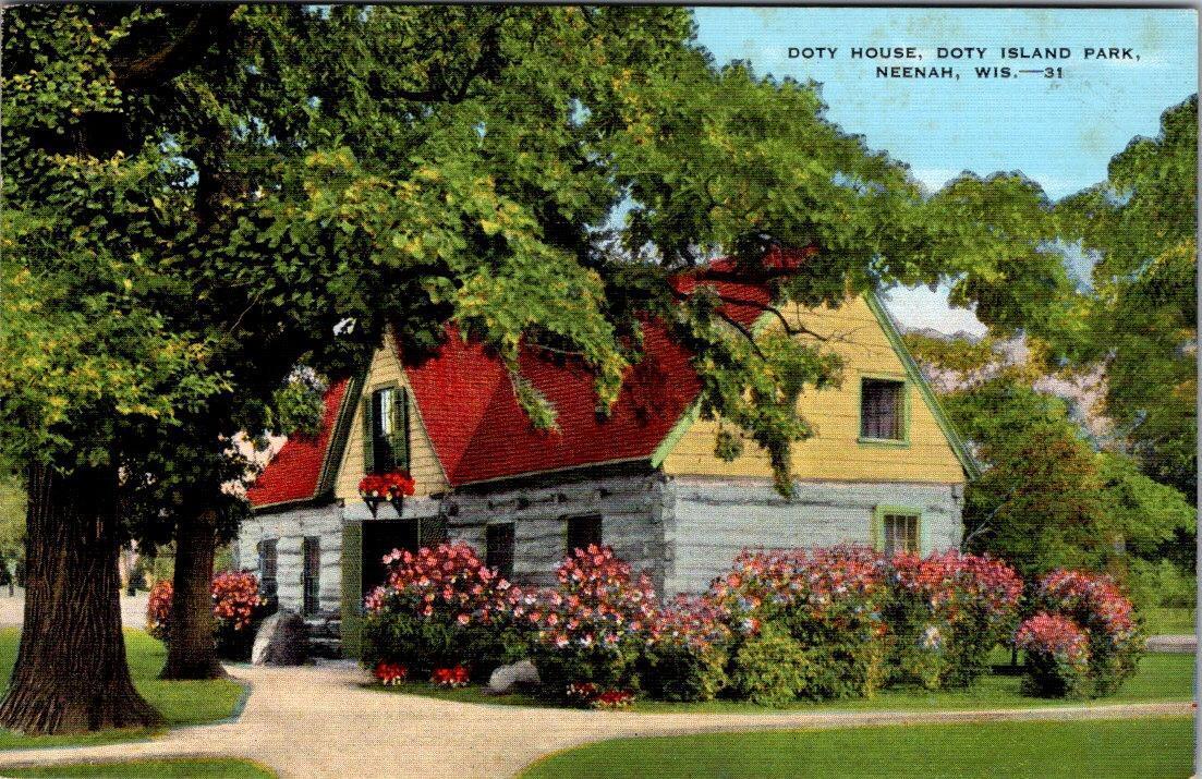 Neenah, WI Wisconsin  DOTY HOUSE~DOTY ISLAND PARK  ca1940\'s Kropp Linen Postcard