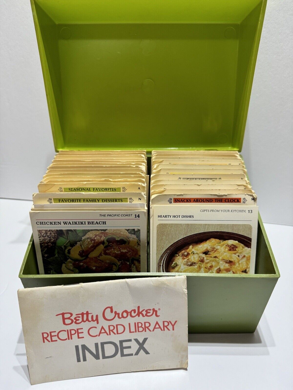 Vintage 1971 Green Betty Crocker Recipe Box