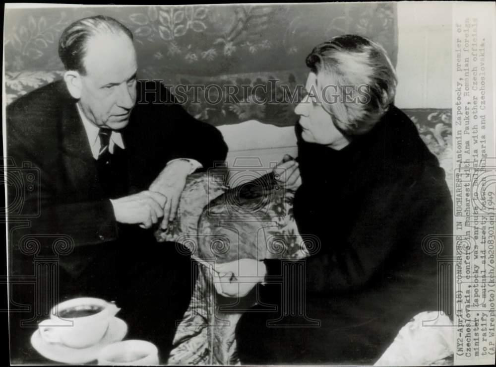 1949 Press Photo Antonin Zapotocky and Ana Pauker confer in Bucharest