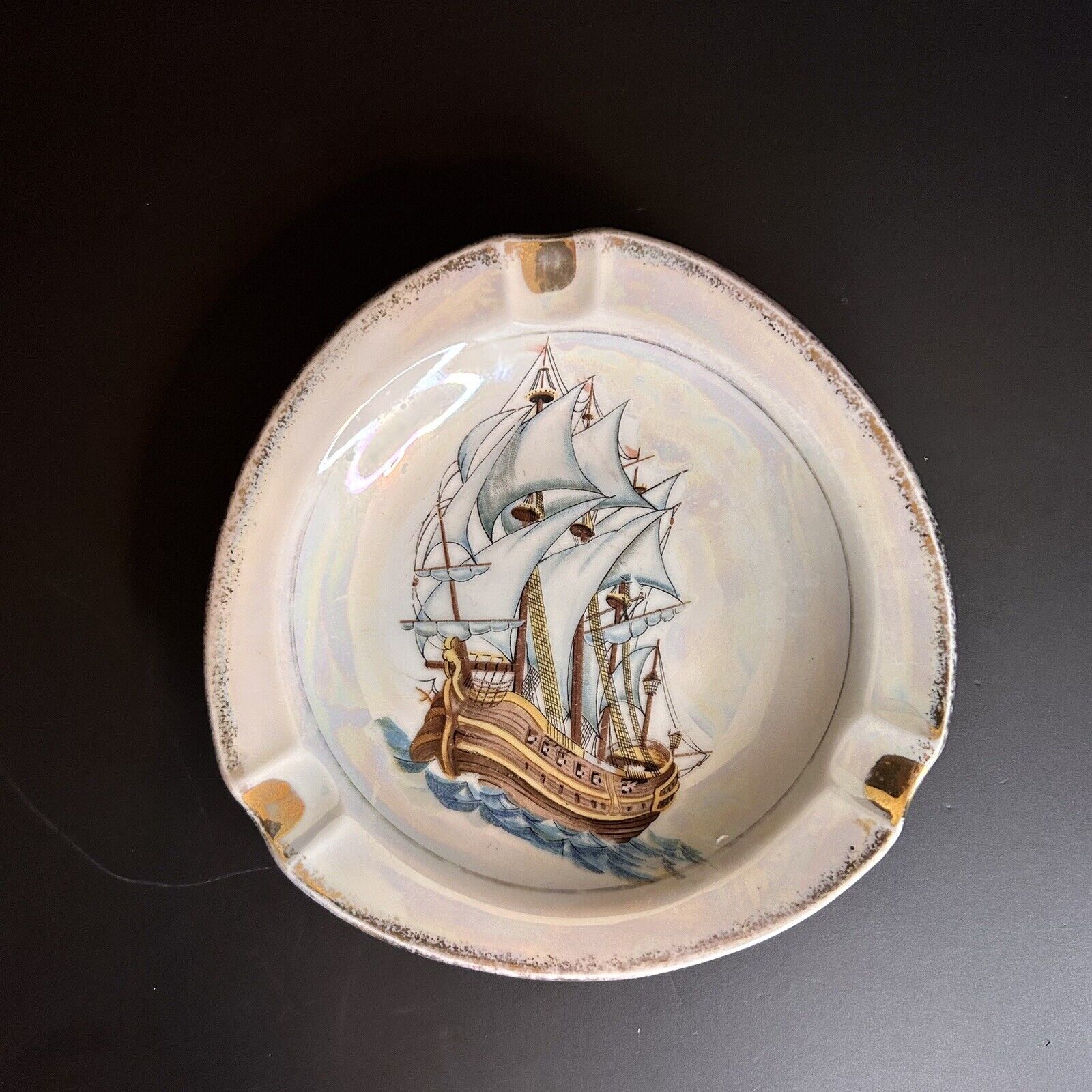 VTG Royal Crown 3948 Porcelain Luster Iridescen Sailboat Ashtray 8 x 8