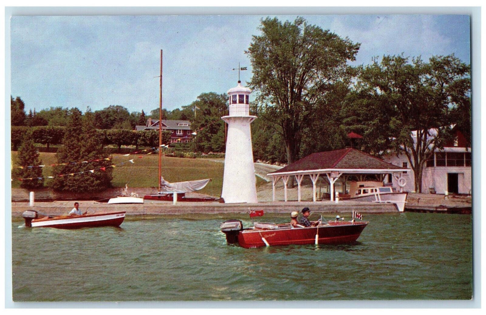 c1950s Boating at Barrie in Lake Simcoe Vacation Area Ontario Canada Postcard