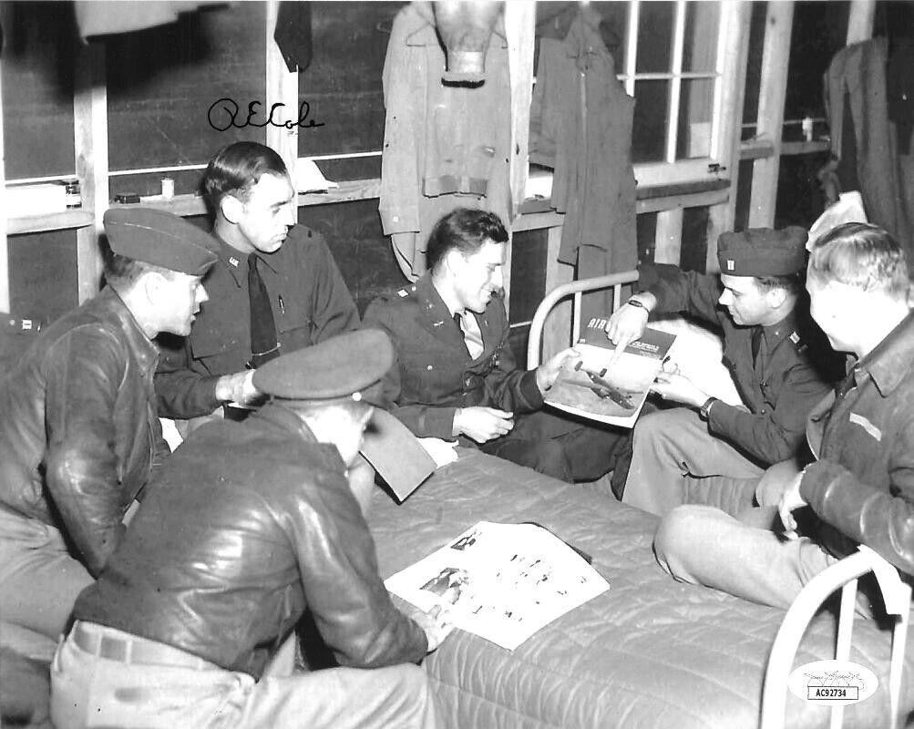 R.E. (Richard/Dick) Cole signed WWII Doolittle Raiders Co-Pilot 8x10 Photo - JSA
