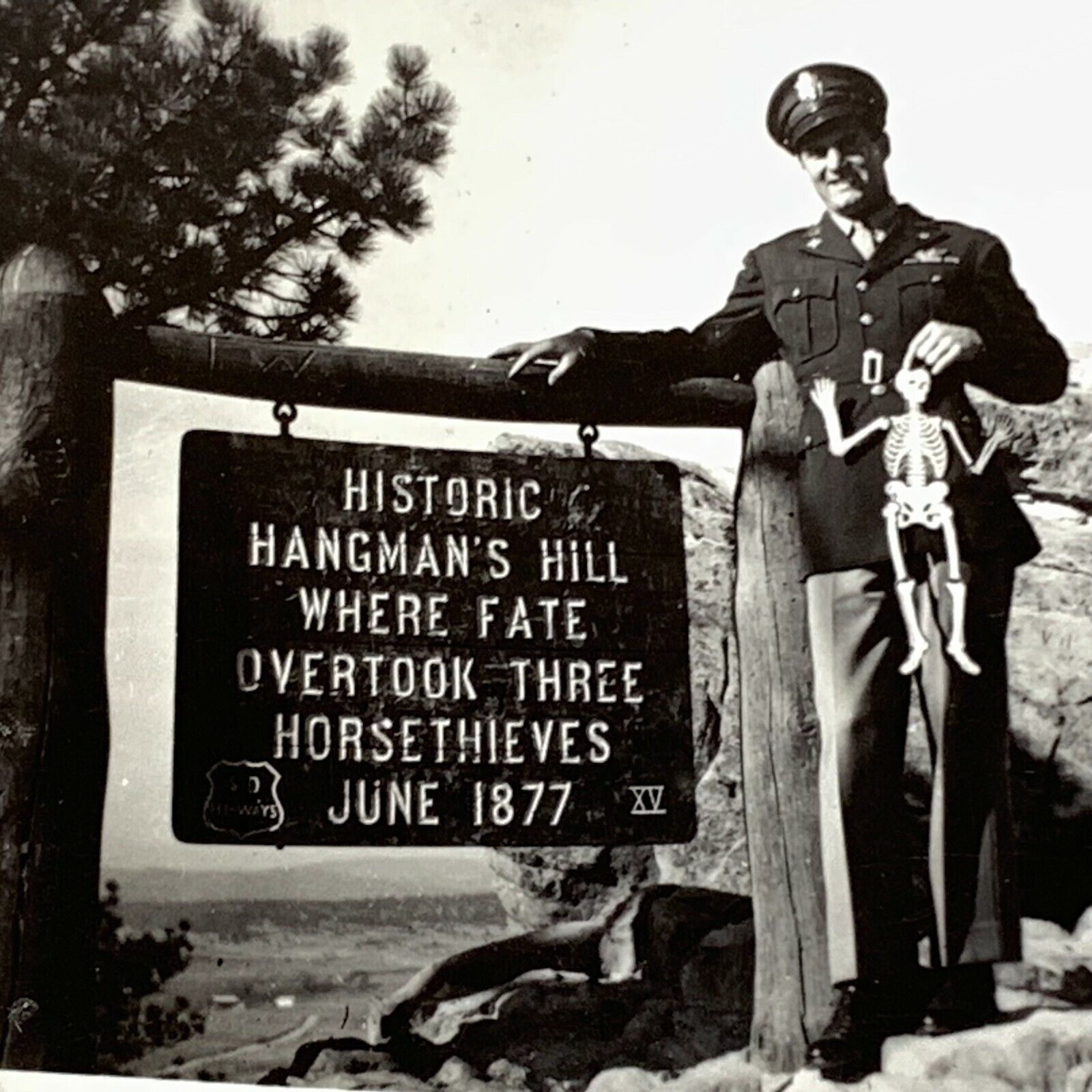 AiB) Photograph Hangman\'s Hill Sign Military Man Holding Skeleton Weird Odd WOW