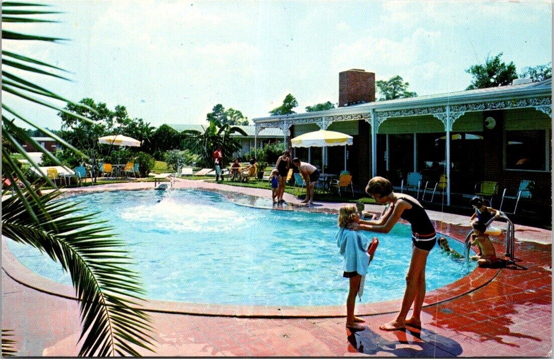 Lake Charles LA Louisiana Motor Hotel Chateau Charles Swim Pool Vintage Postcard