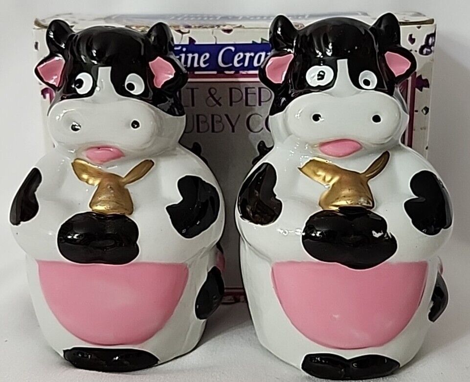 Vintage Holstein Dairy Cow Salt and Pepper Shakers Set Black & White In Box EUC 