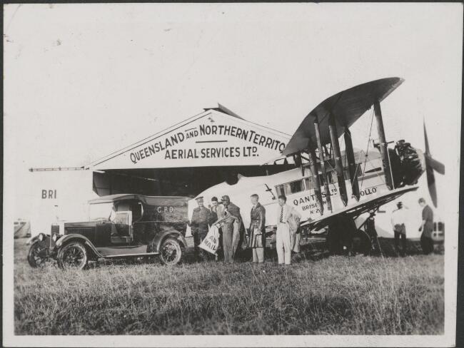 Arrival of DH 61 Giant Moth biplane Apollo 1929 AVIATION OLD PHOTO