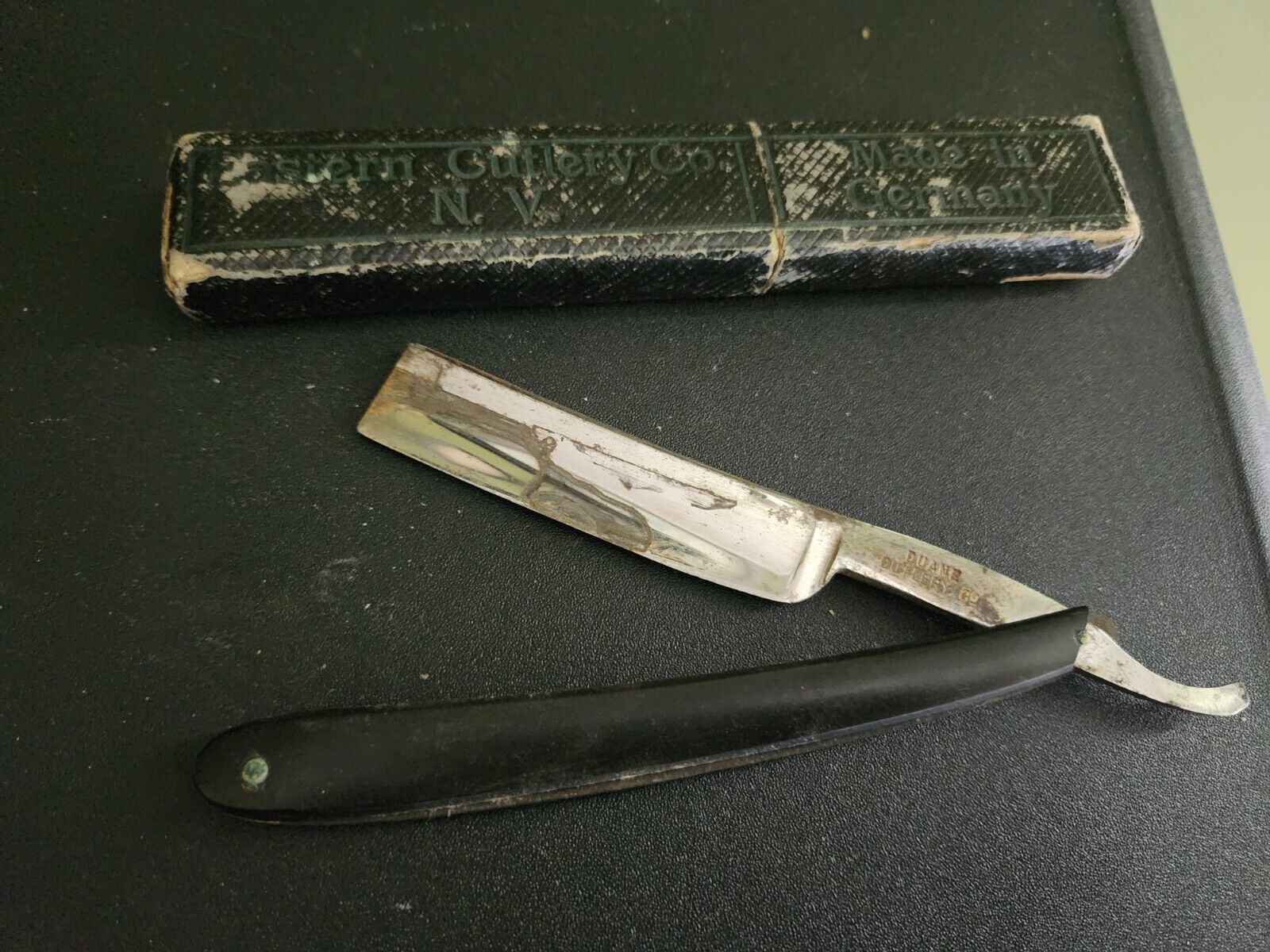 Vtg 1910s Duane Cutlery German Steel Razor Celluloid Handle Geneva Case Green