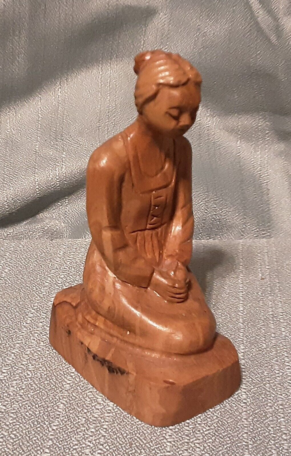 Vintage Carved Wood Kneeling Woman, unmarked