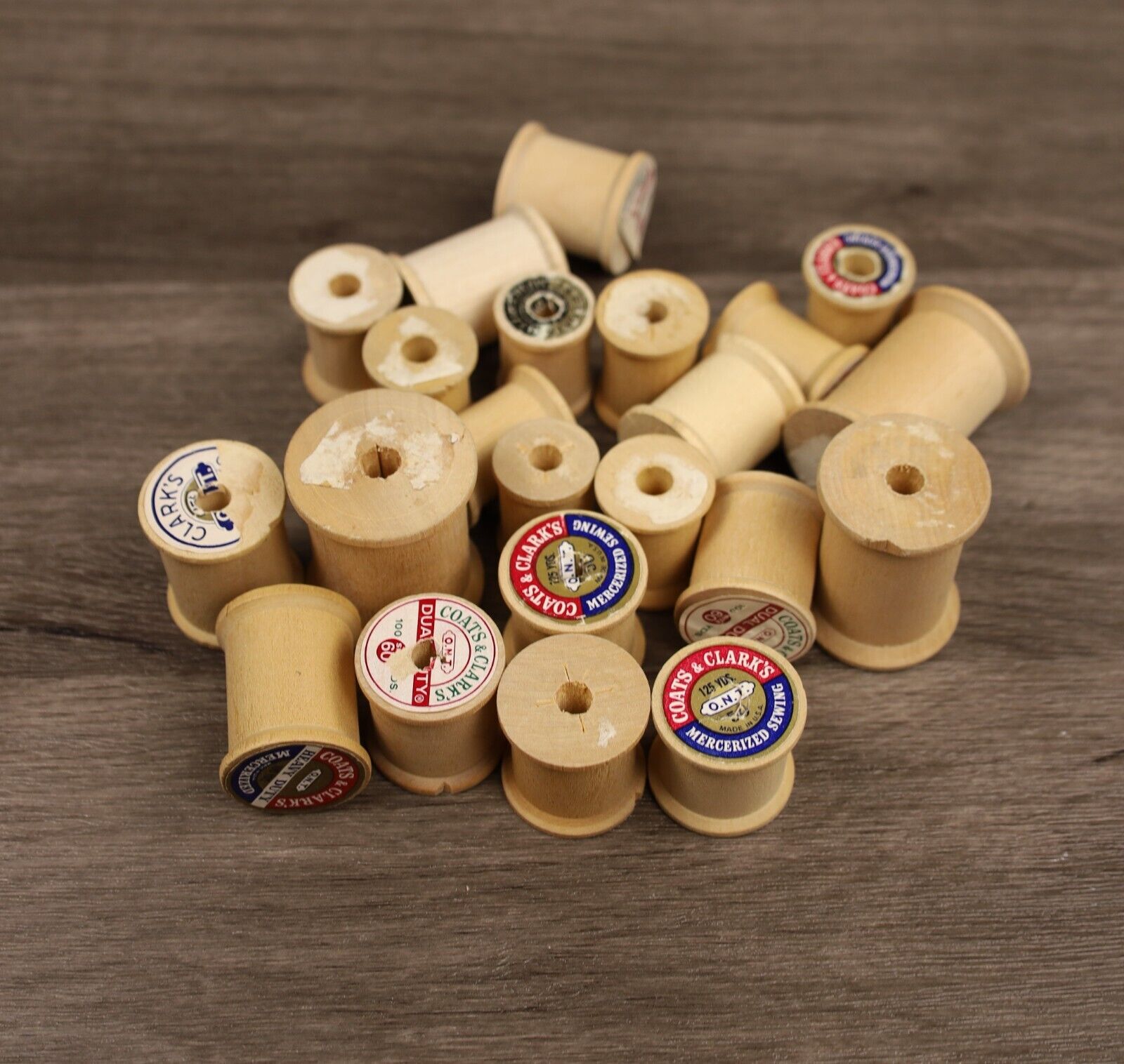 Lot of 23 Vintage assorted empty old sewing thread spools