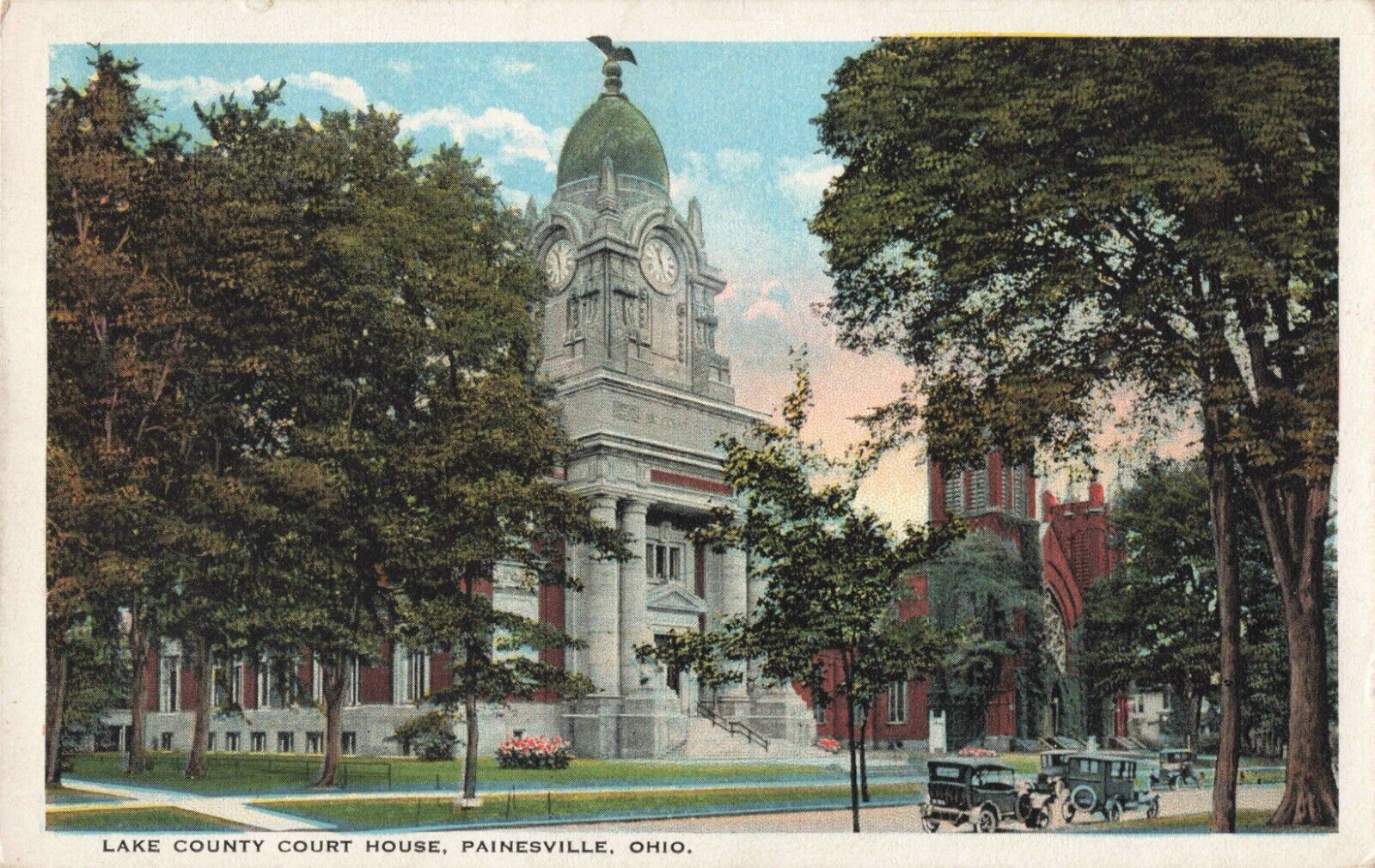 Painesville OH Ohio, Lake County Court House Old Cars, Vintage Postcard