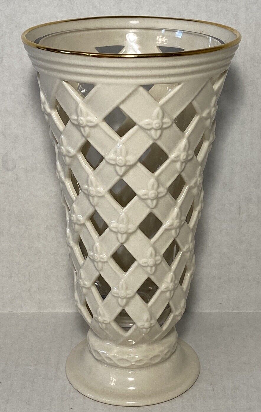 Lenox Pierced Lattice Vase With Glass Insert Cream Color Gold Rim Classic