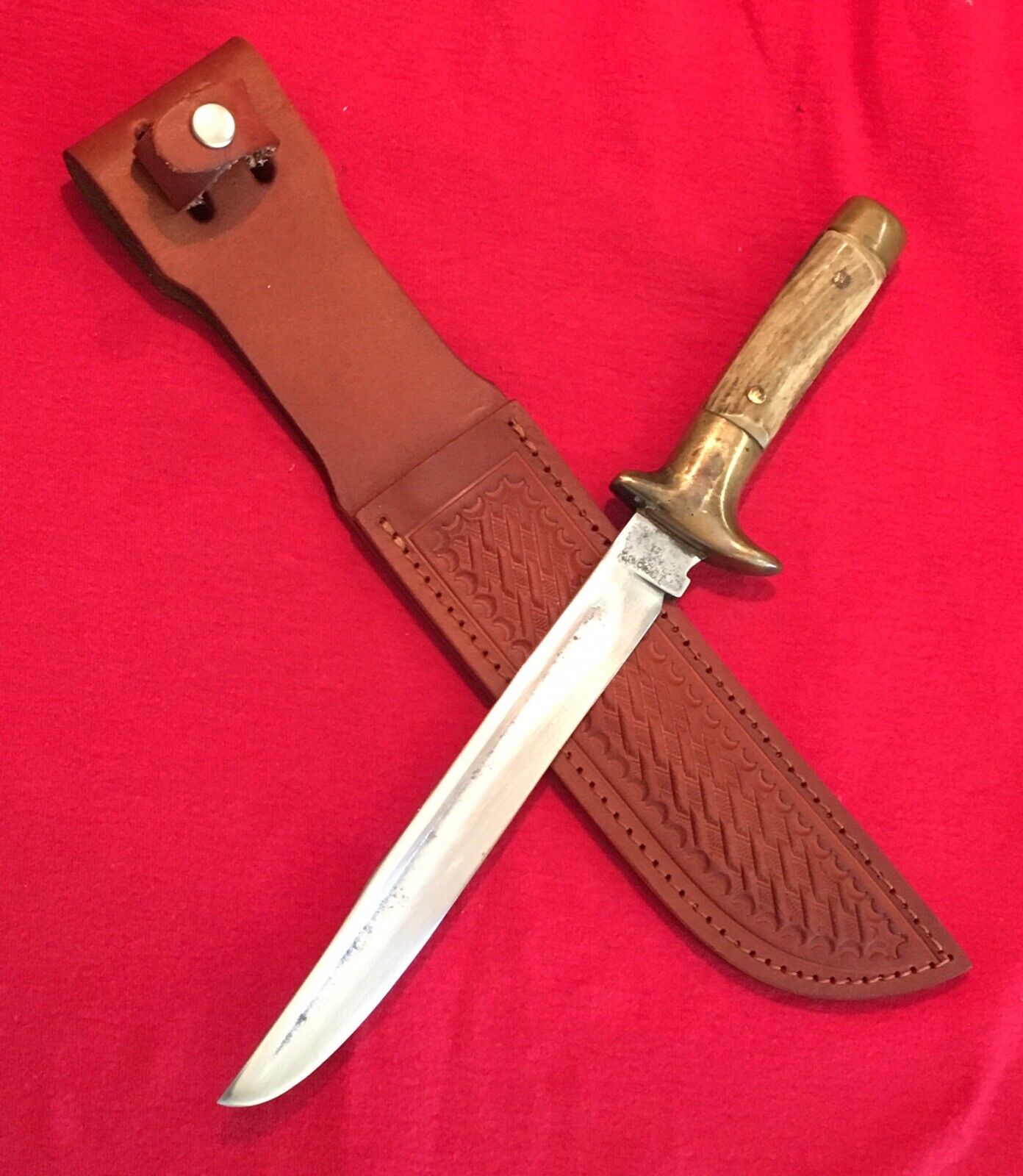 WW2 Theater Knife Made From A 1902 US MILITARY SWORD. - With New Leather Sheath