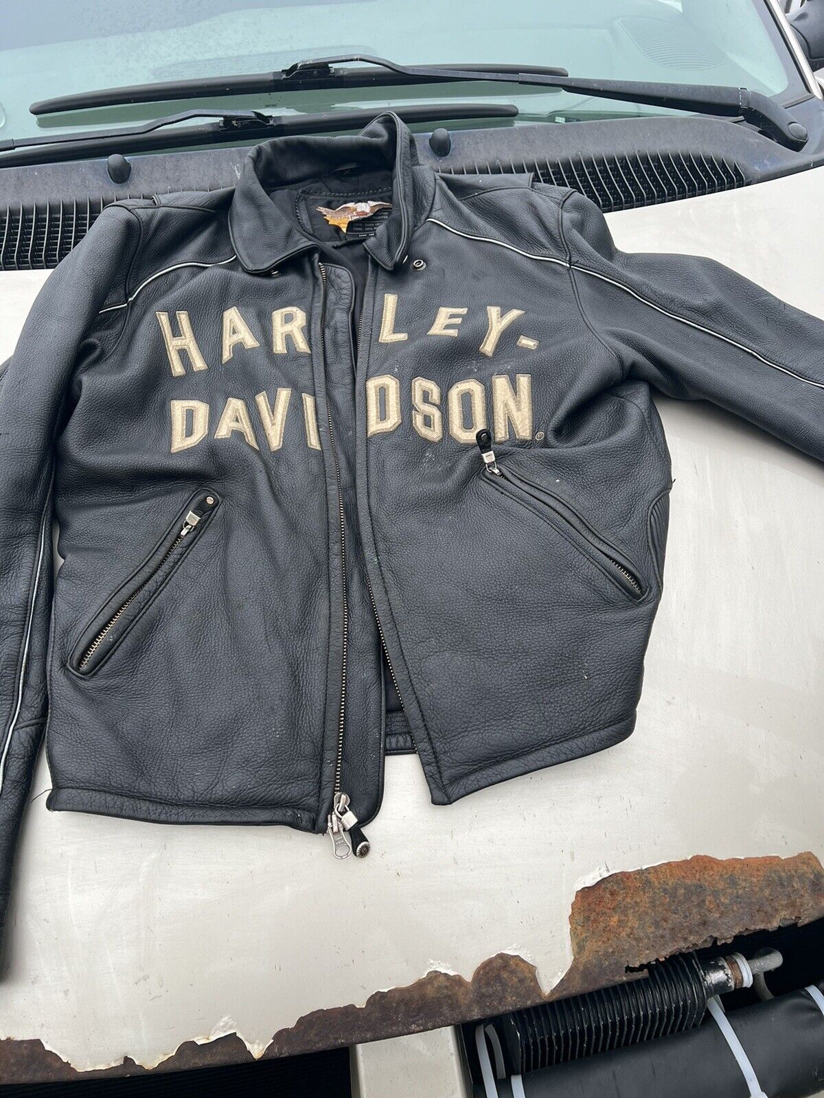 Mens Harley-Davidson leather riding jacket - medium