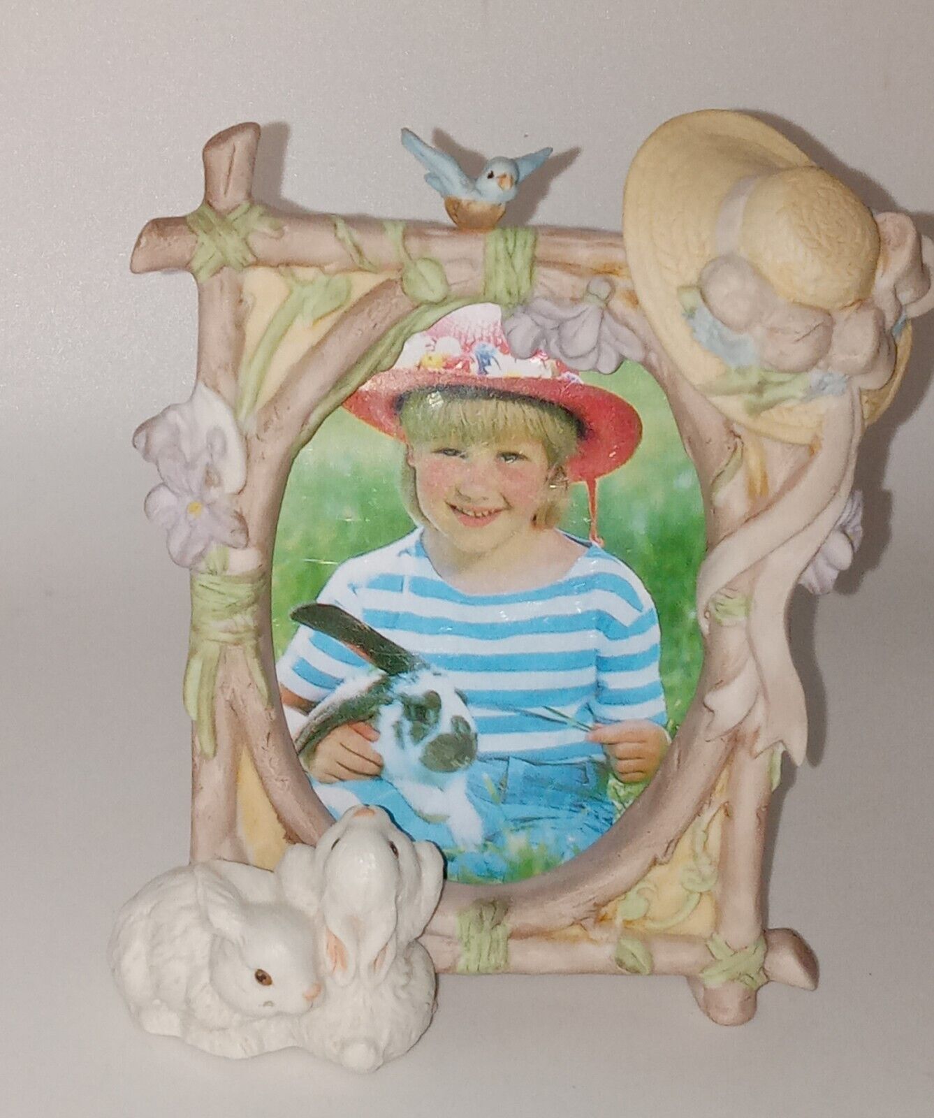 Enesco Corporation 1992 Hat Hoppin Bunny/picture Photo Frame