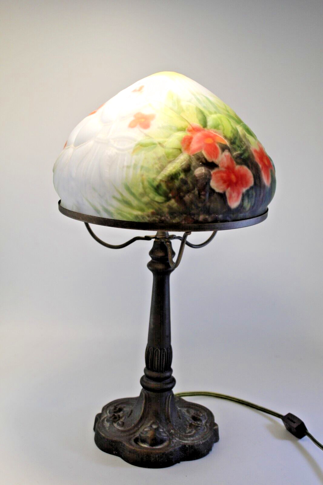 Vintage Reverse Painted Glass Shade Lamp 18\