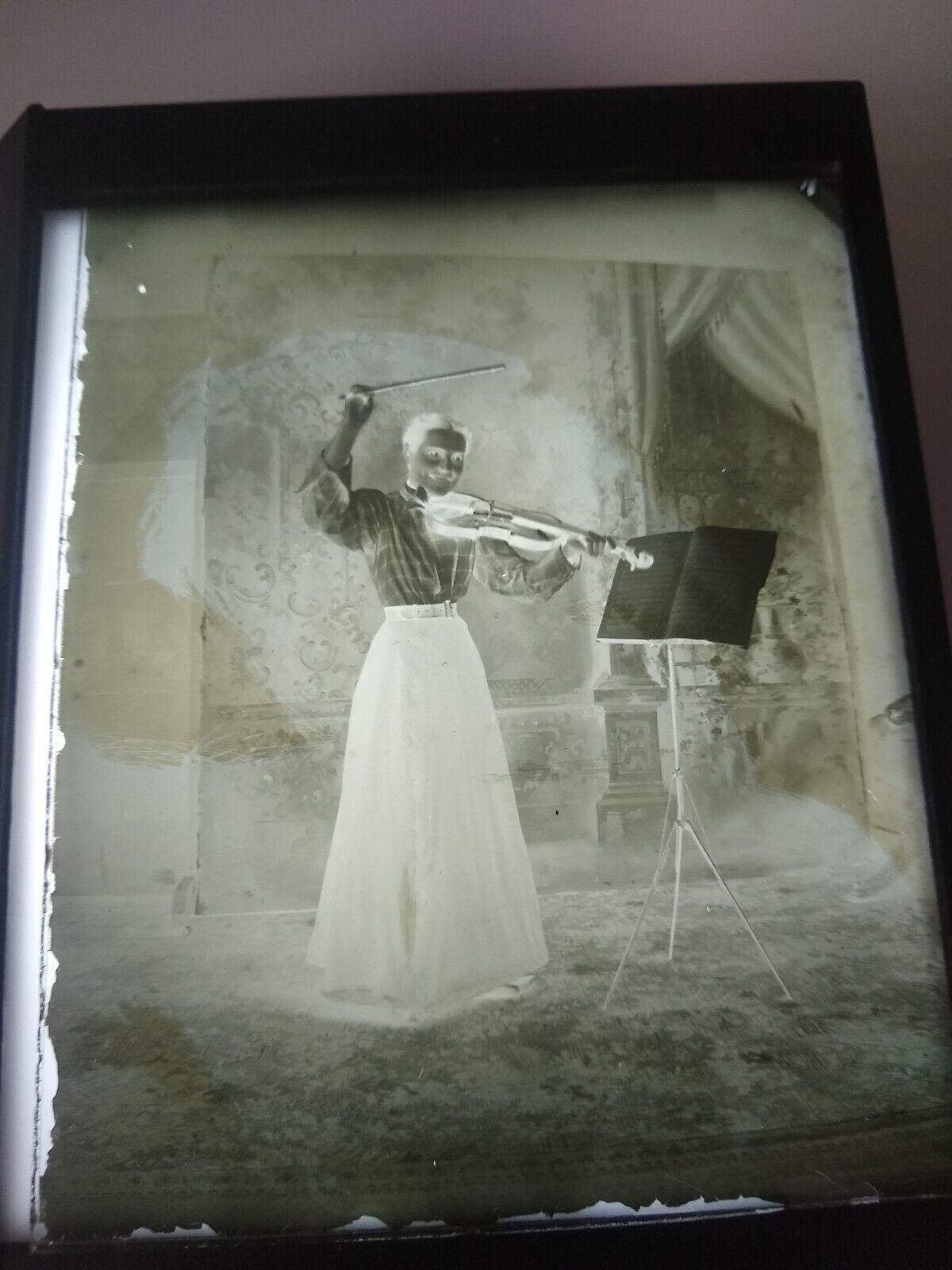 Antique glass photo negative plate Fabulous lady with violin 