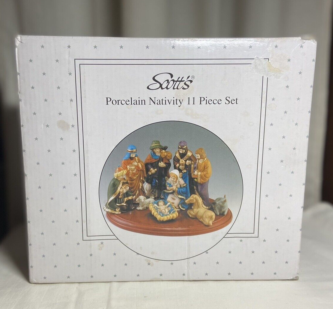Scott\'s Hand Painted Vintage Porcelain Nativity 11 Piece Set with Wood Stand