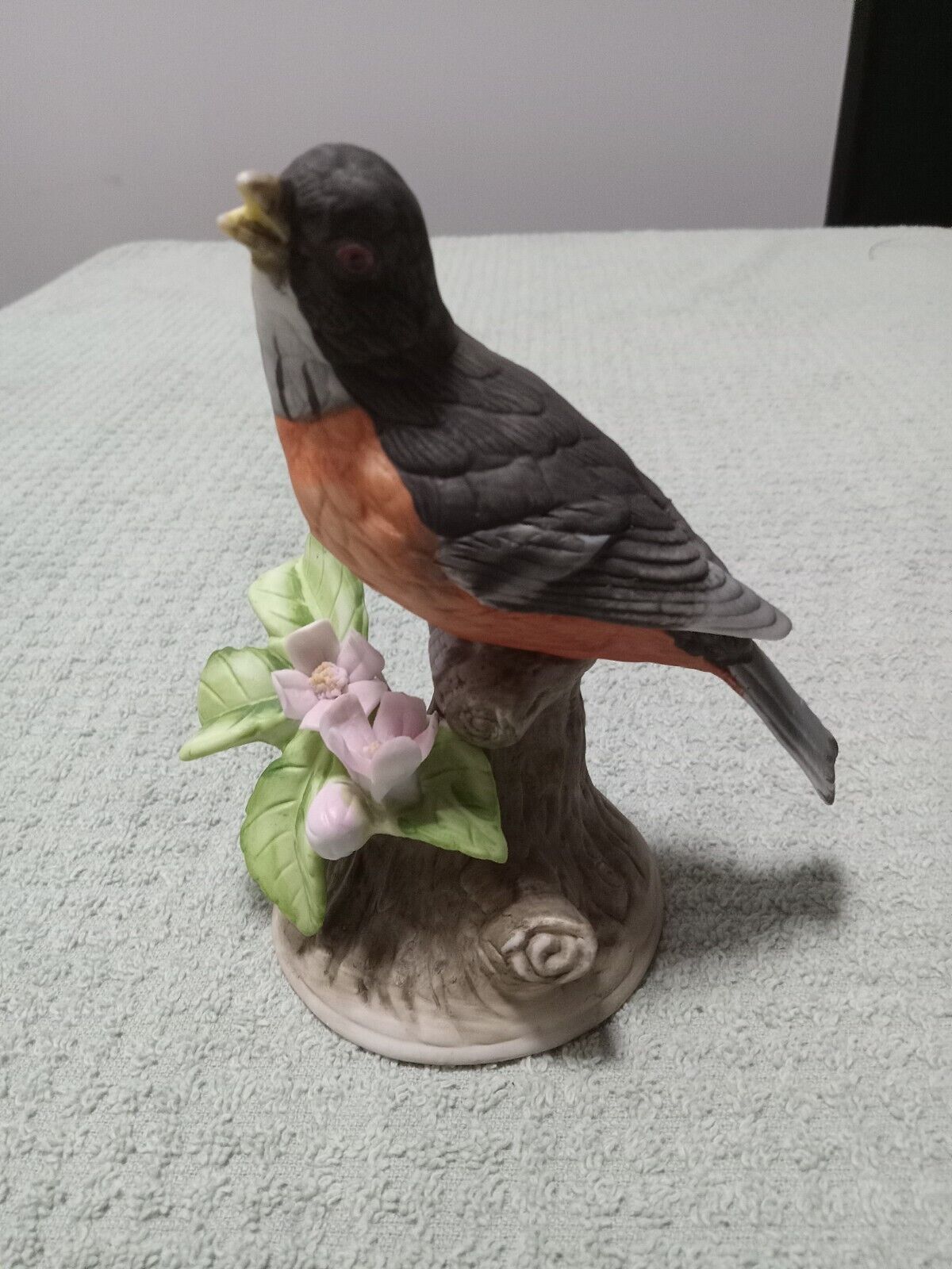 Vtg Royal Crown Porcelain Robin, Bird Figurine on a branch Signed J. Byron 6”