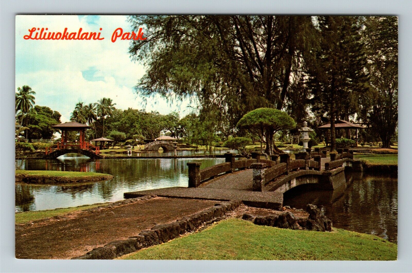 Hilo HI-Hawaii, Liliuokalani Park Japanese Garden Vintage Souvenir Postcard