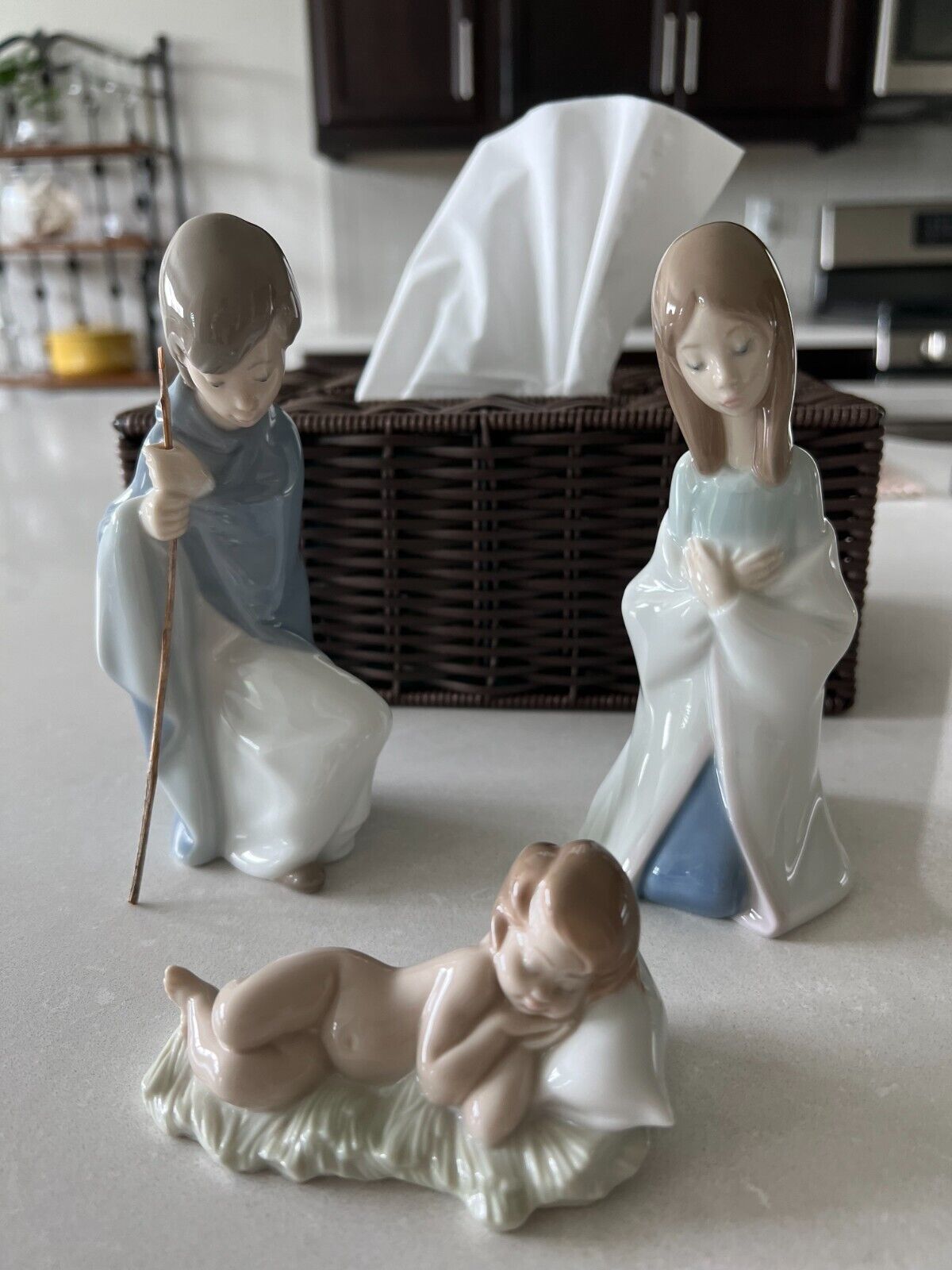 Lladro Nativity 4670-4672 Mary, Joseph, & Baby Jesus