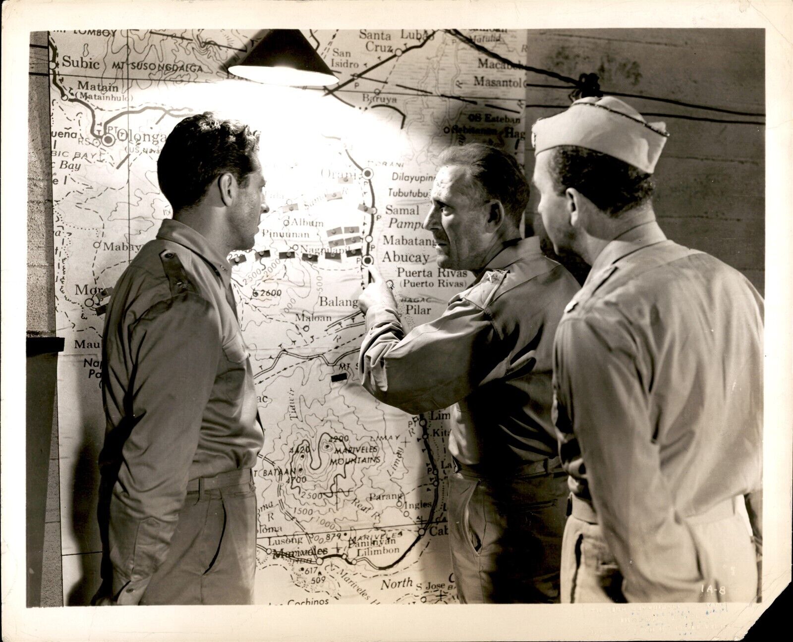 GA167 1945 Original Photo BACK TO BATAAN WWII Era Film Military Officials Map