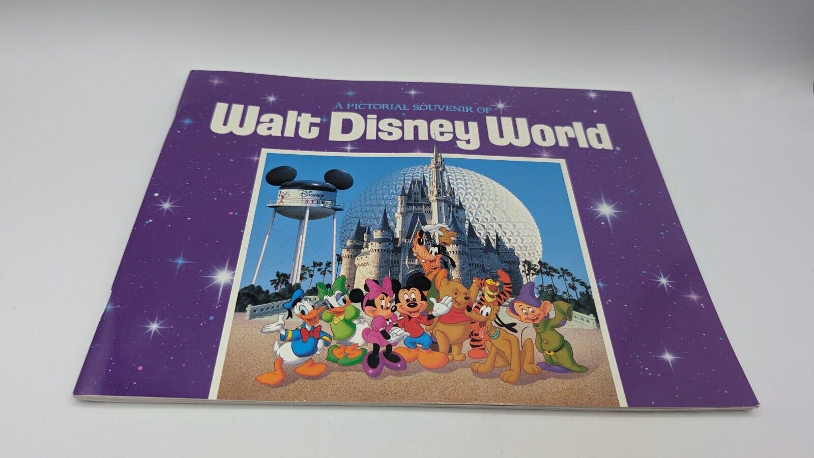 Vintage Walt Disney World A Pictorial Souvenir Paperback Booklet 1990s