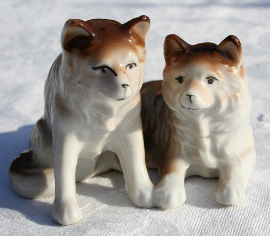 Vtg figurine 2 dogs German Shepherd collie porcelain Japan