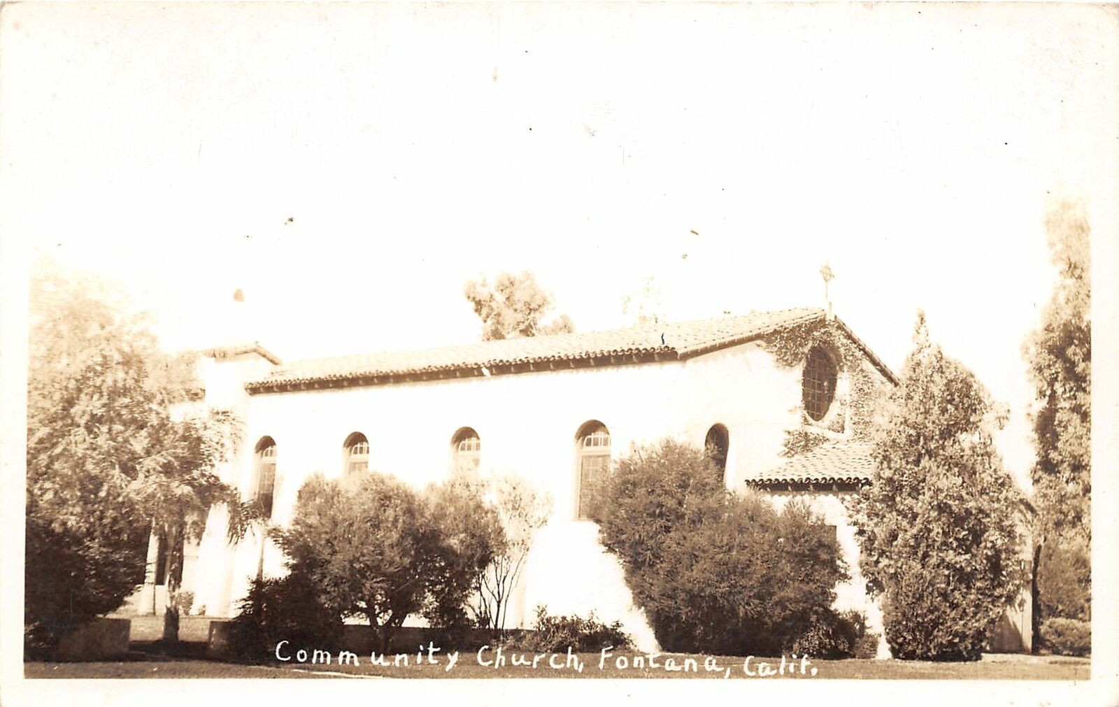 G77/ Fontana California Postcard RPPC c40s Community Church