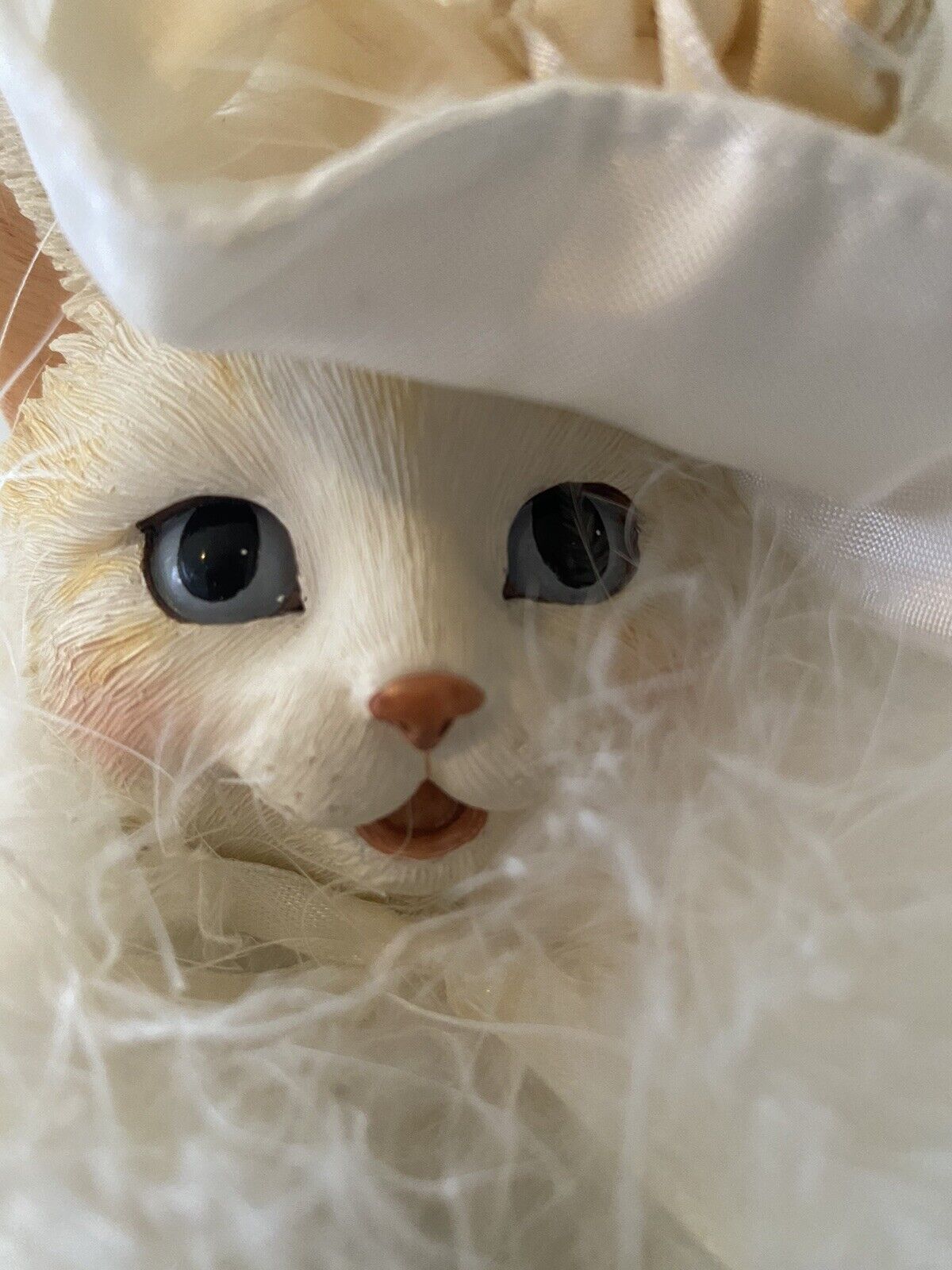 Heather Hykes Catnip White Cat  Plus, 12\