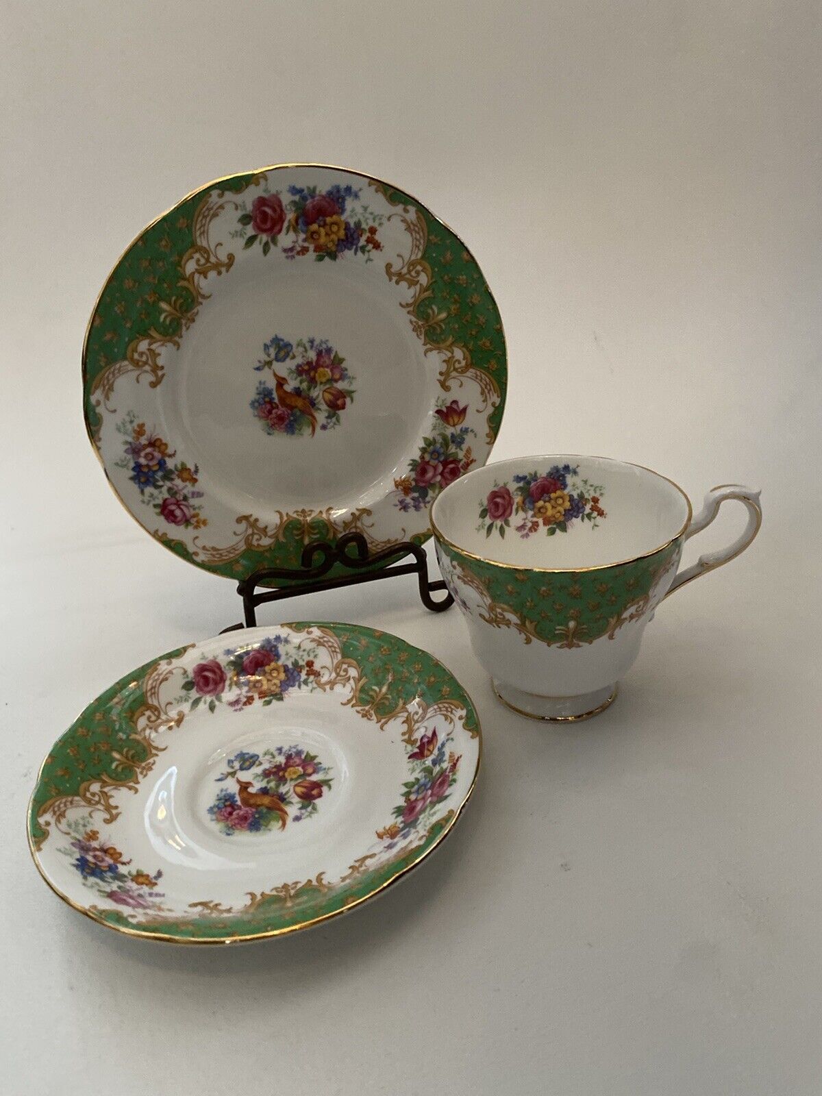 Vtg Paragon 3-Piece Trio Teacup Plate Rockingham Green Floral England
