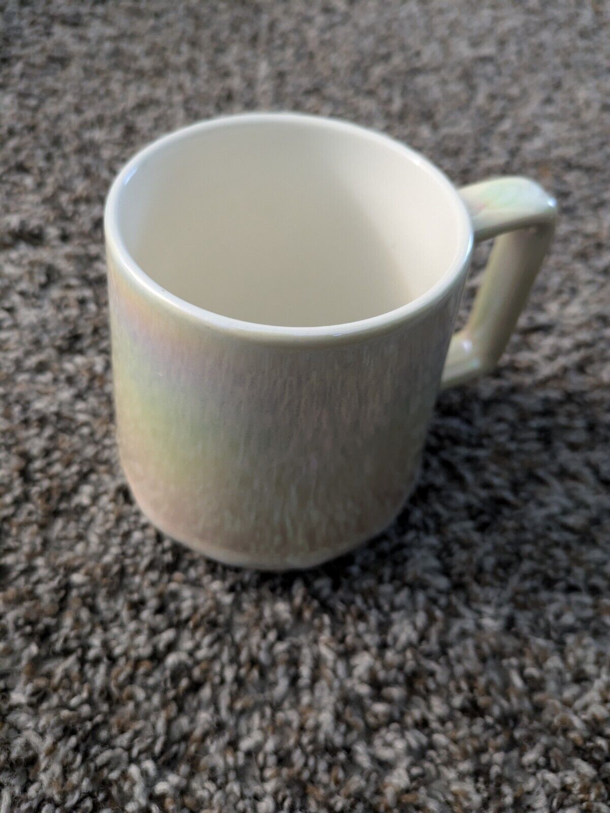 Starbucks 2019 White Iridescent Rainbow Drip Ceramic Coffee Mug Cup 12 oz 