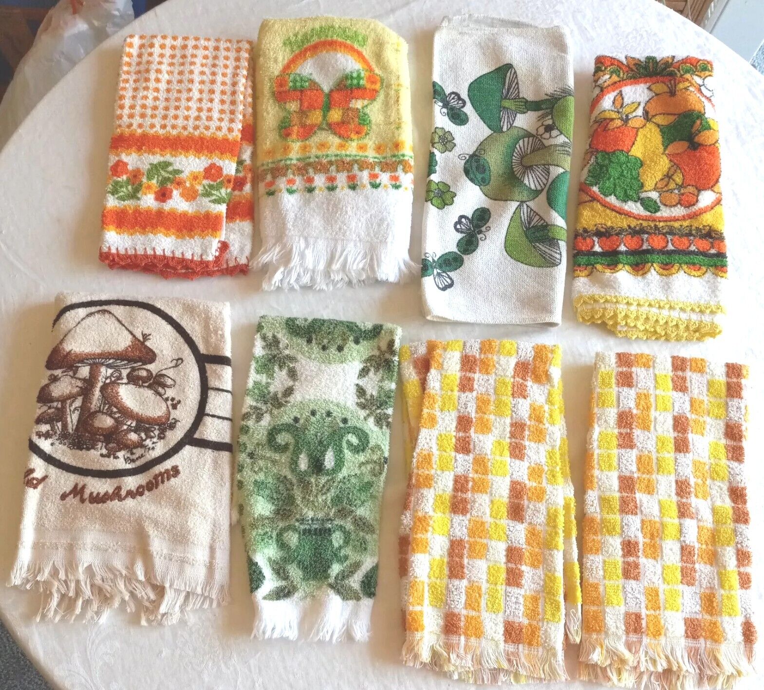 Lot of 8 Vintage Kitchen Hand Dish Towels Mushrooms Checkers  Floral Fruit