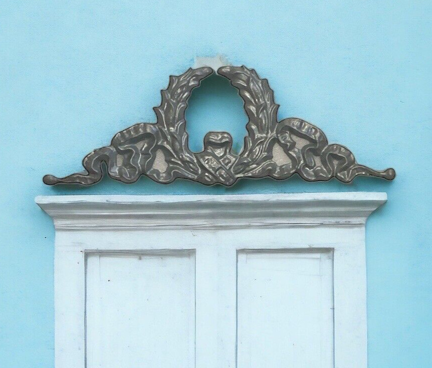 Neoclassic Laurel Wreath Door Topper Wall Ornament Antique Plaque Architectural
