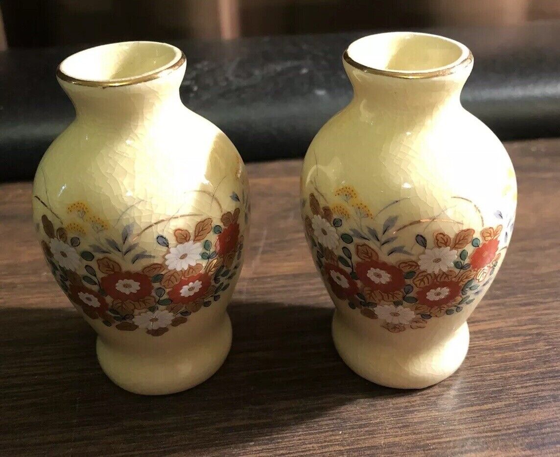 Pair of Vintage Ceramic Porcelain Mini Vase Urns Made in Japan