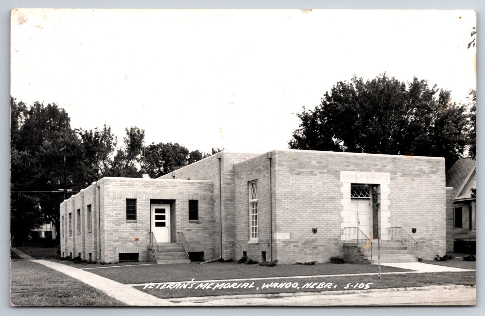 Wahoo Nebraska~Veterans Memorial~c1930s-40s RPPC