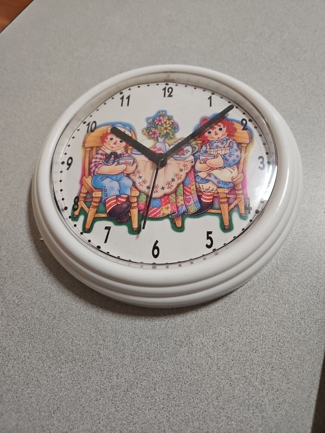 Vtg Raggedy Ann And Andy Wall Clock