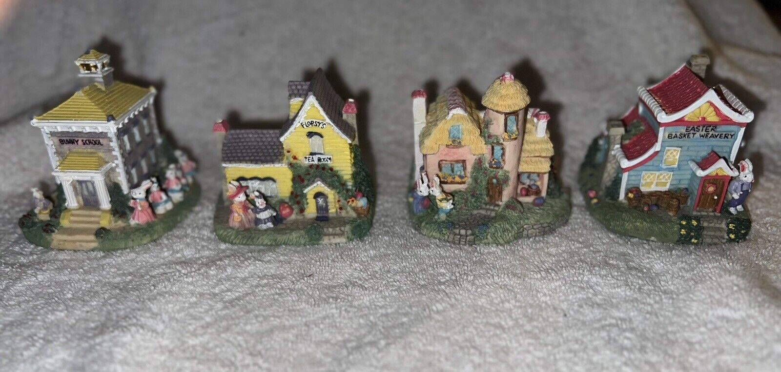 The Bunny Family Village Dillards Retired Decorations 1995 Vintage