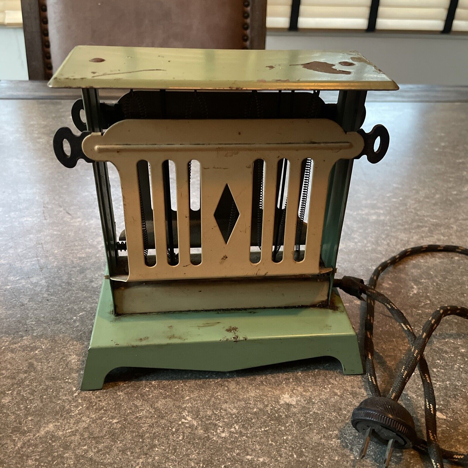 Vintge Antique Electric Toaster Art Deco Handy Hot Chicago Electric MFG Co
