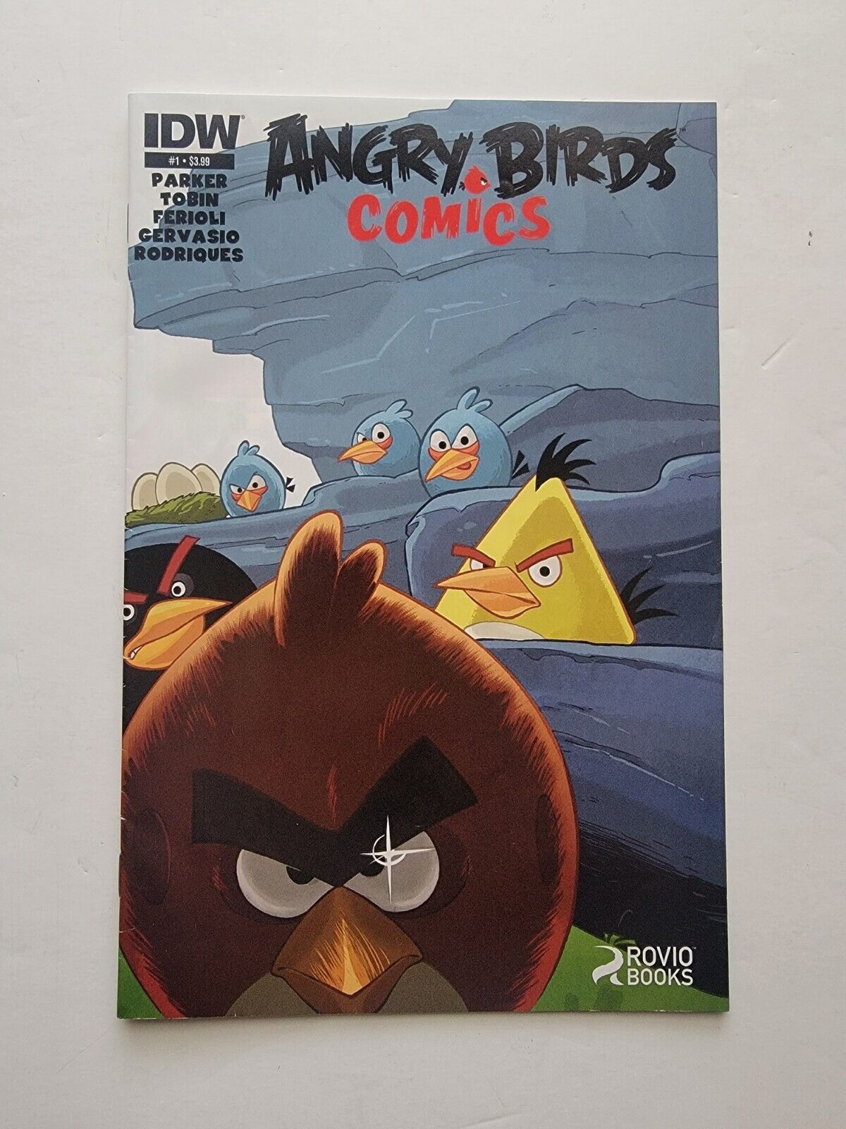 ANGRY BIRDS COMICS #1, COVER by PACO RODRIGUES  (2014)